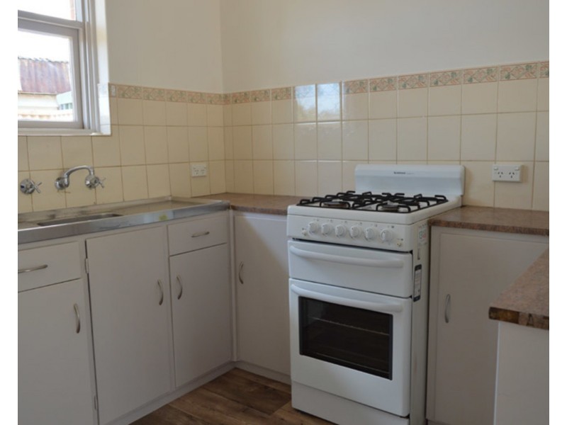 4/105 Spring Street, Queenstown SA 5014