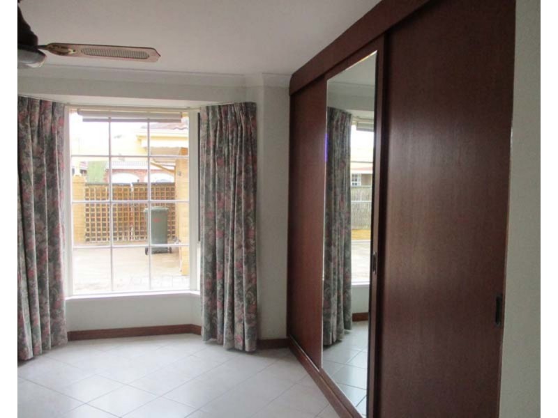 5/7 Hansen Court, West Lakes Shore SA 5020