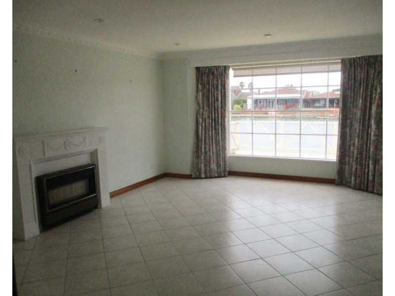 5/7 Hansen Court, West Lakes Shore SA 5020