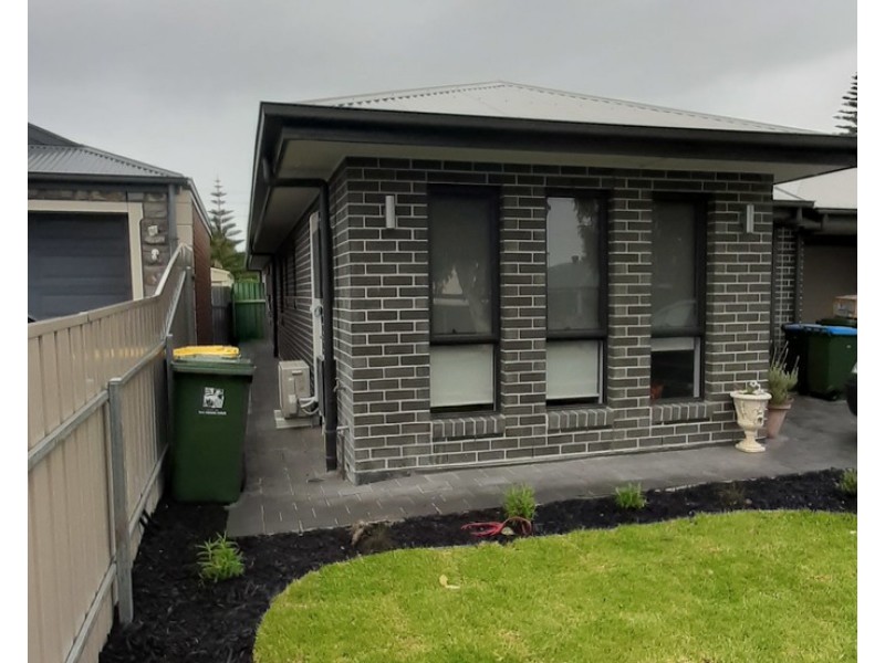 33 Macedonia Street, Taperoo SA 5017