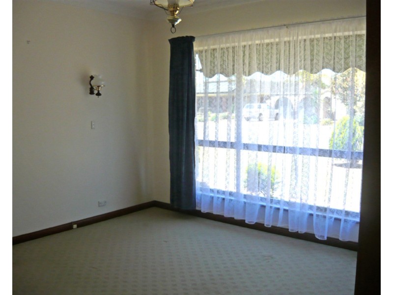 8 Aurelia Drive, North Haven SA 5018