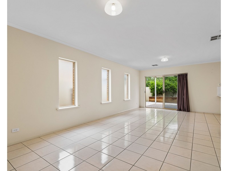2/11a Glengyle Street, Woodville North SA 5012