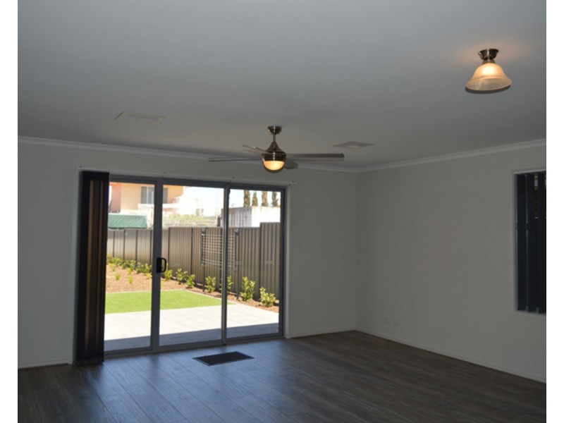 2A Commane Avenue, Seaton SA 5023