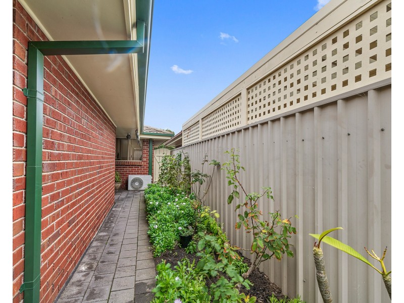 1/73 Wills Street, Largs Bay SA 5016
