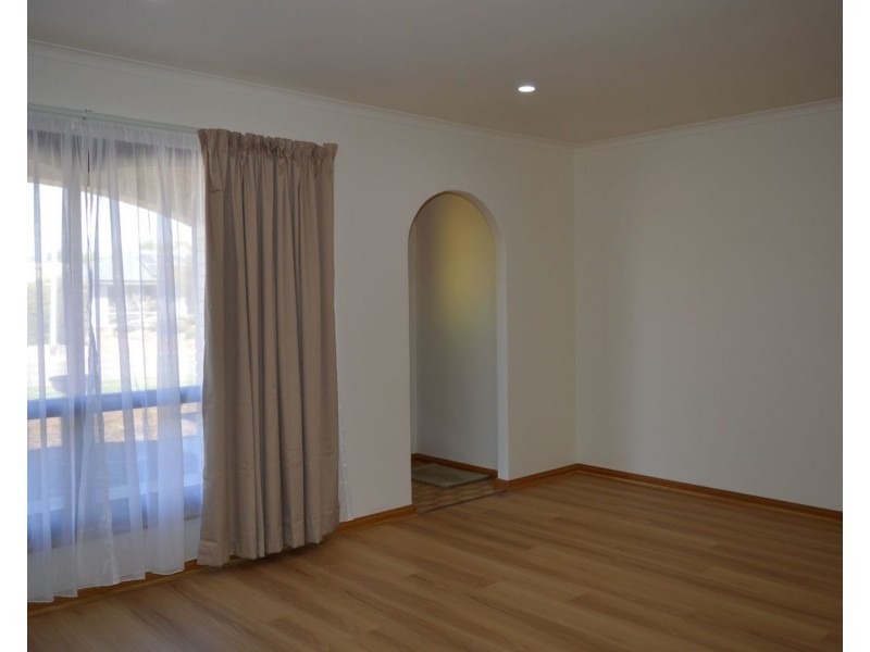 1/2 Aurelia Drive, North Haven SA 5018