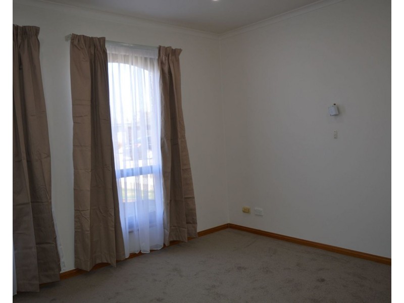 1/2 Aurelia Drive, North Haven SA 5018