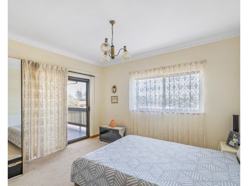 13 Sir Ross Smith Avenue, North Haven SA 5018