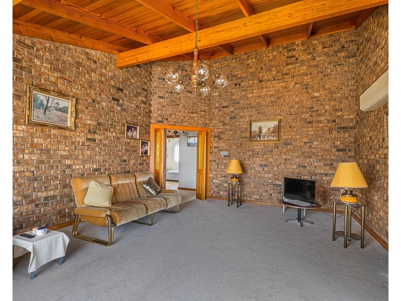 13 Sir Ross Smith Avenue, North Haven SA 5018