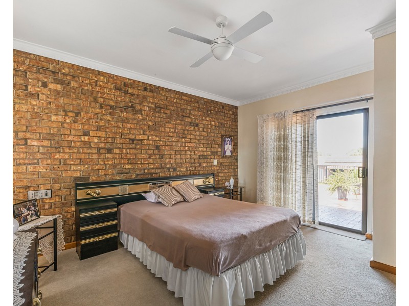 13 Sir Ross Smith Avenue, North Haven SA 5018