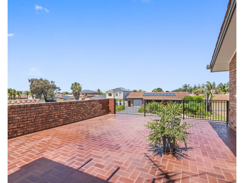 13 Sir Ross Smith Avenue, North Haven SA 5018