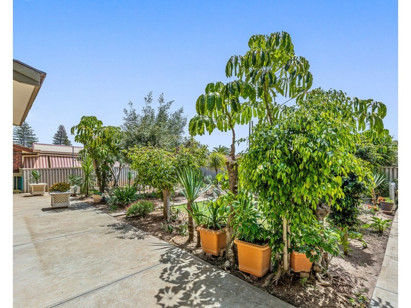 13 Sir Ross Smith Avenue, North Haven SA 5018