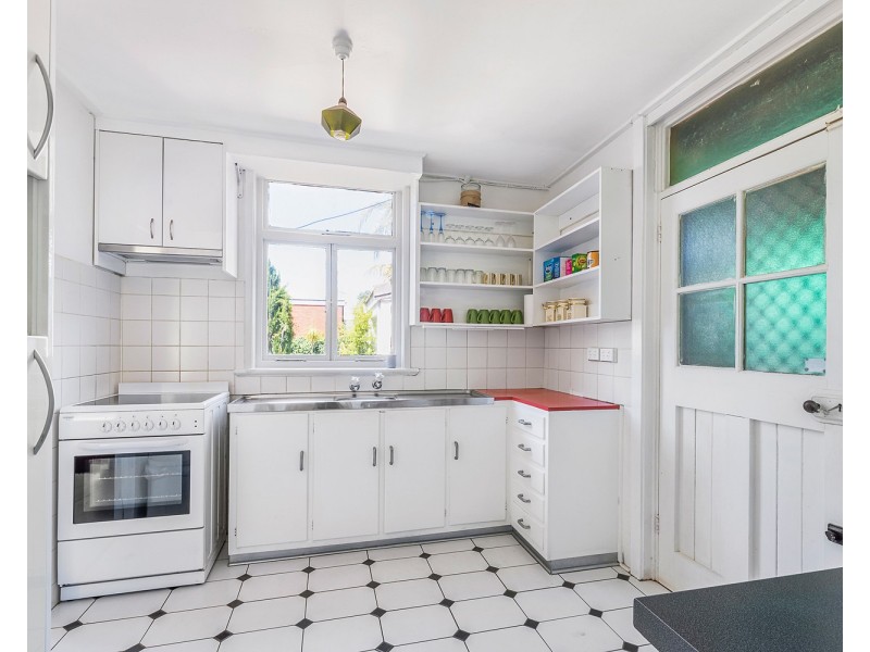 14 Carlton Crescent, Woodville North SA 5012