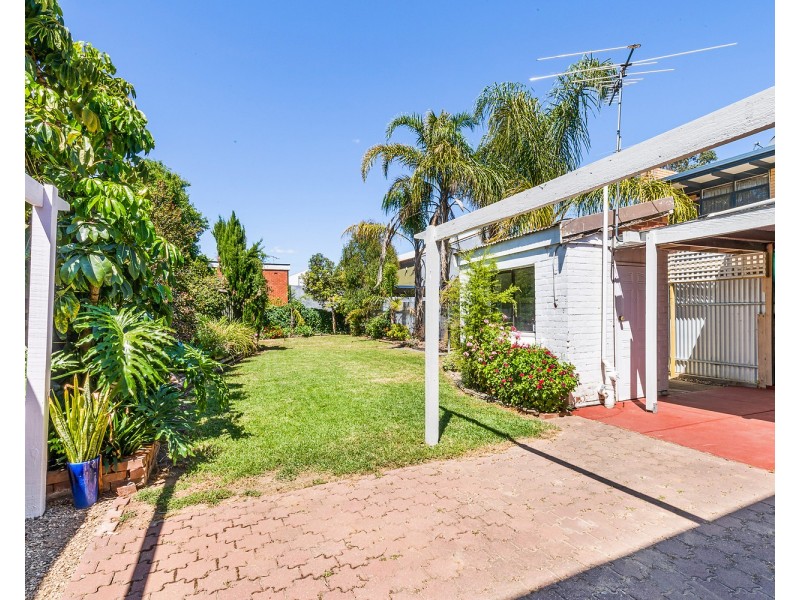 14 Carlton Crescent, Woodville North SA 5012