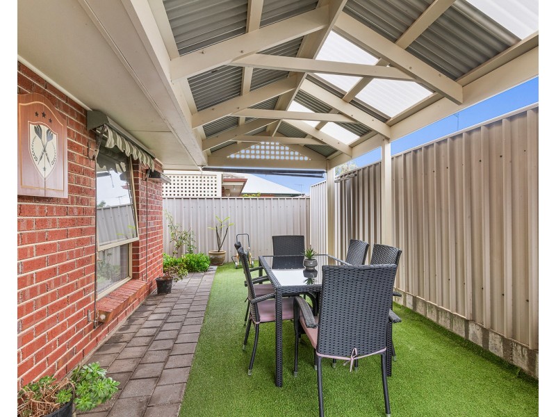 1/73 Wills Street, Largs Bay SA 5016