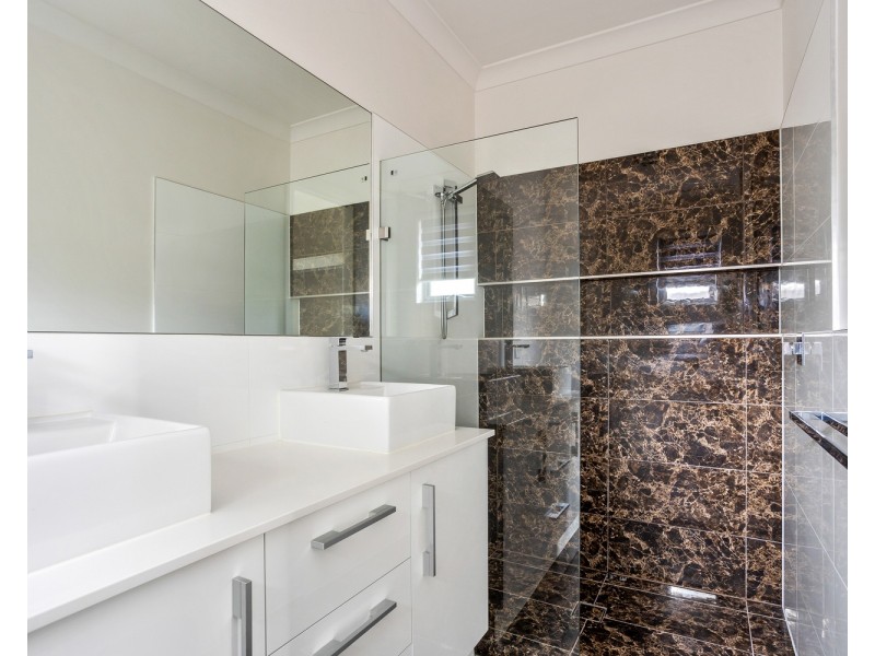 5  Lomond Court, West Lakes SA 5021