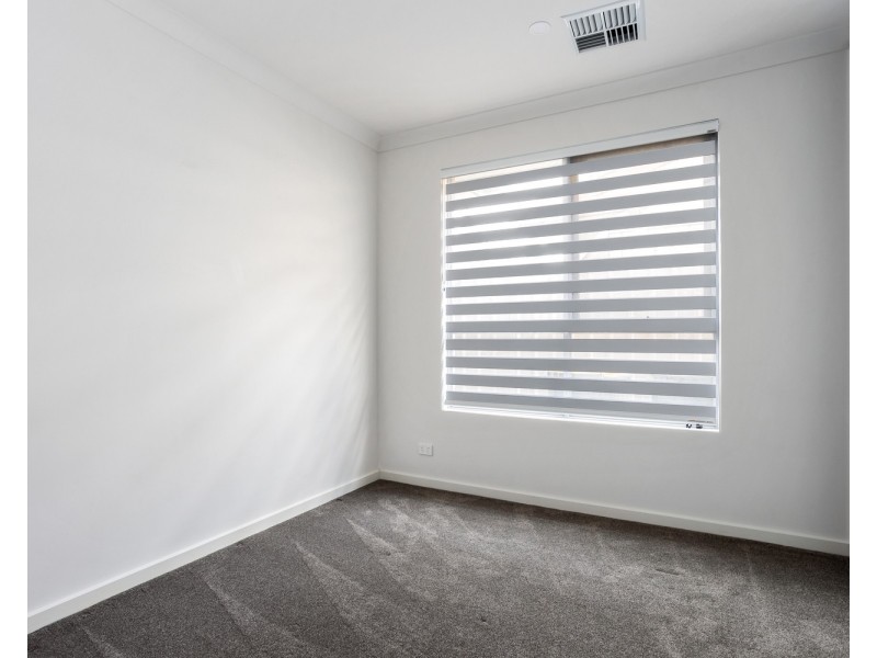 5  Lomond Court, West Lakes SA 5021