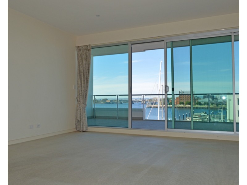 301/1-2 Tarni Court, New Port SA 5015