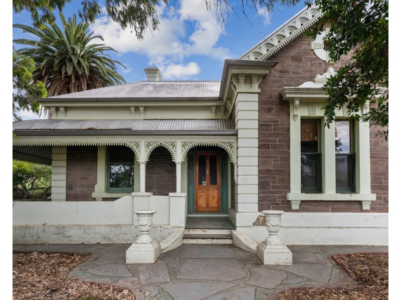 142 New Street, Queenstown SA 5014