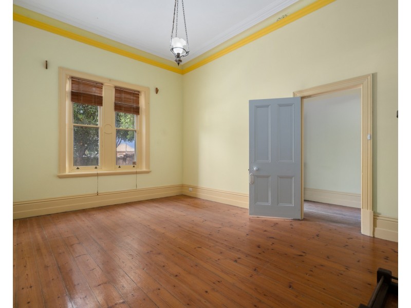142 New Street, Queenstown SA 5014