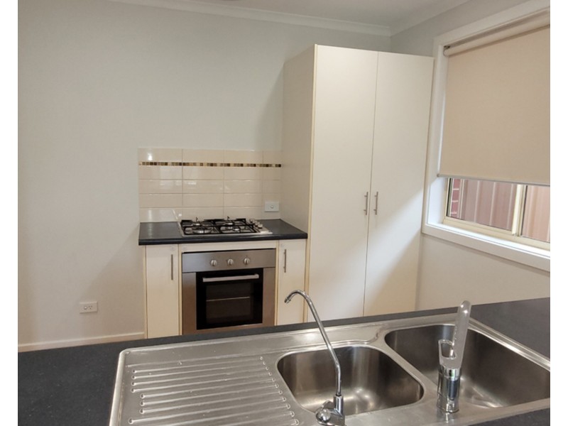 10 Regent Street, Pennington SA 5013