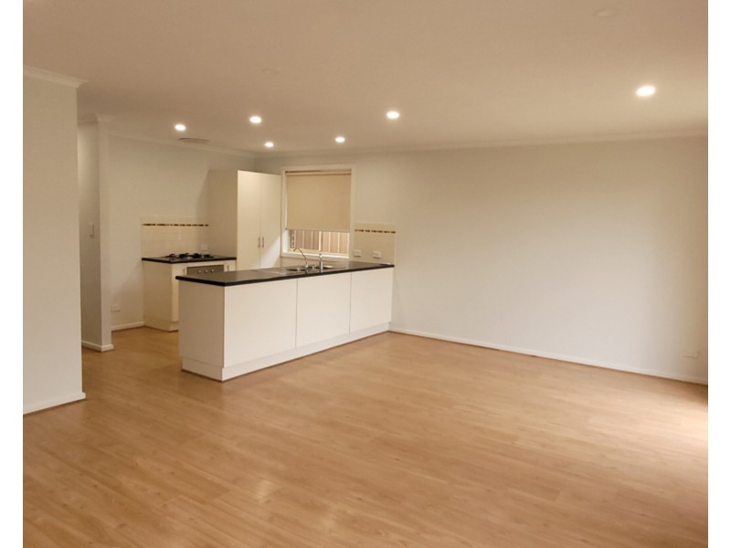 10 Regent Street, Pennington SA 5013