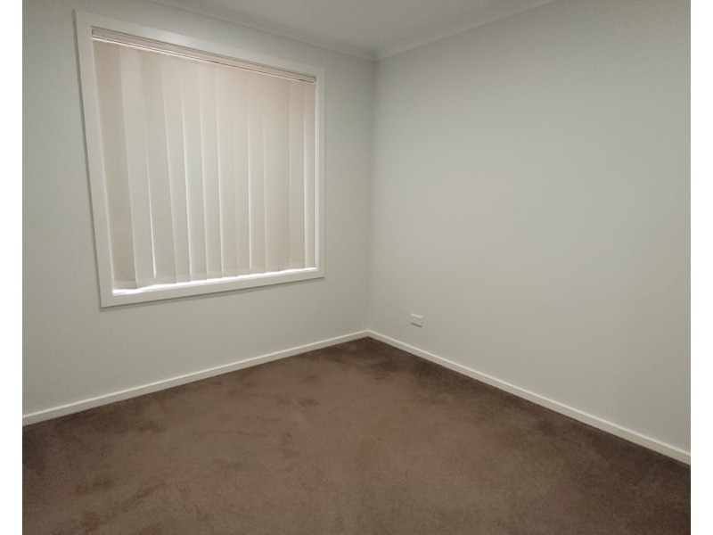 10 Regent Street, Pennington SA 5013