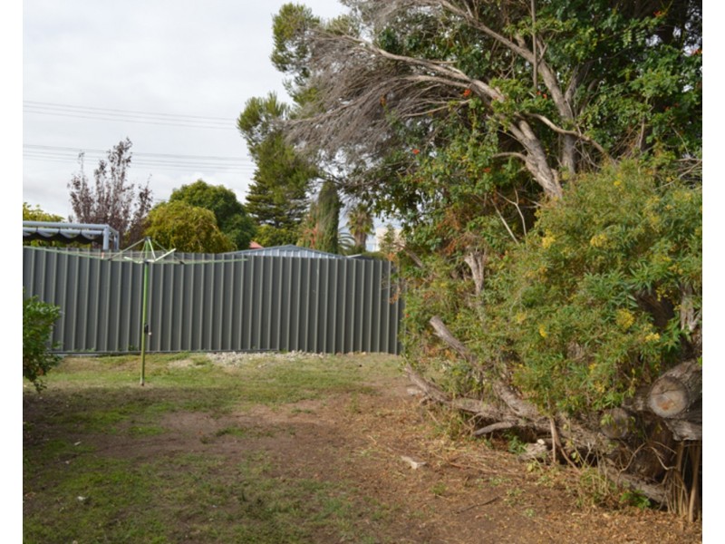 18 Hilton Street, Birkenhead SA 5015