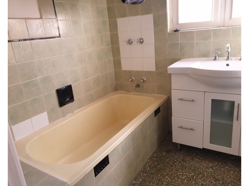 98 Maple Avenue, Royal Park SA 5014