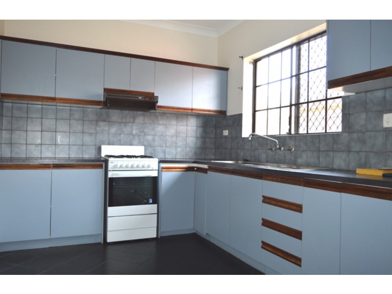 2/18 Elizabeth Street, Rosewater SA 5013