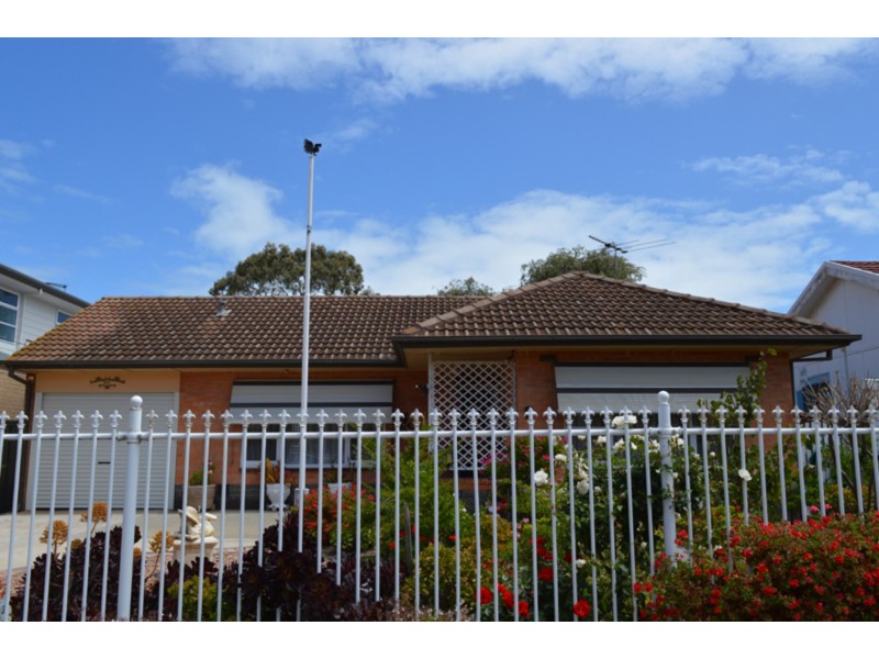 391 Railway Terrace, North Haven SA 5018