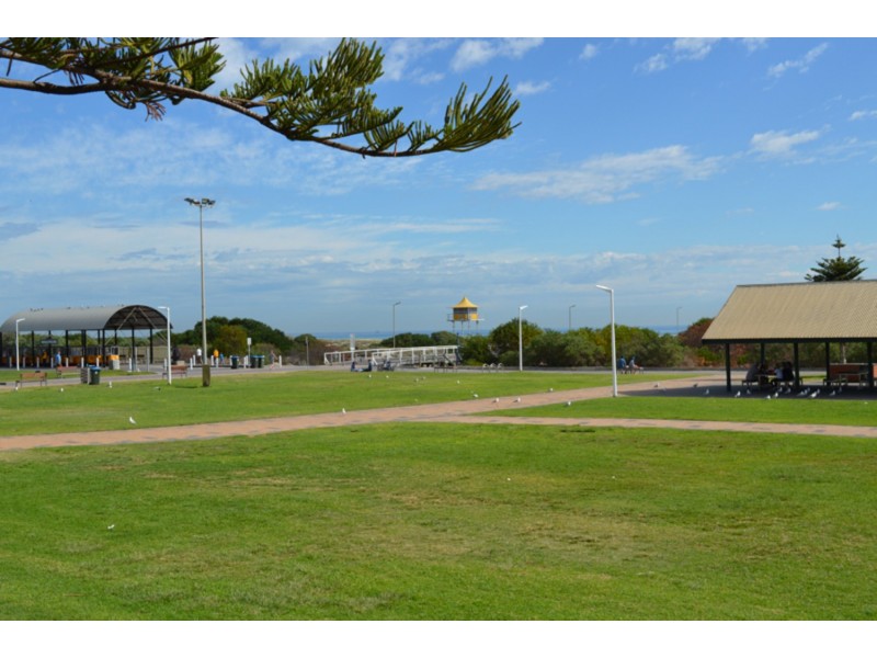 3/189 Esplanade, Largs Bay SA 5016