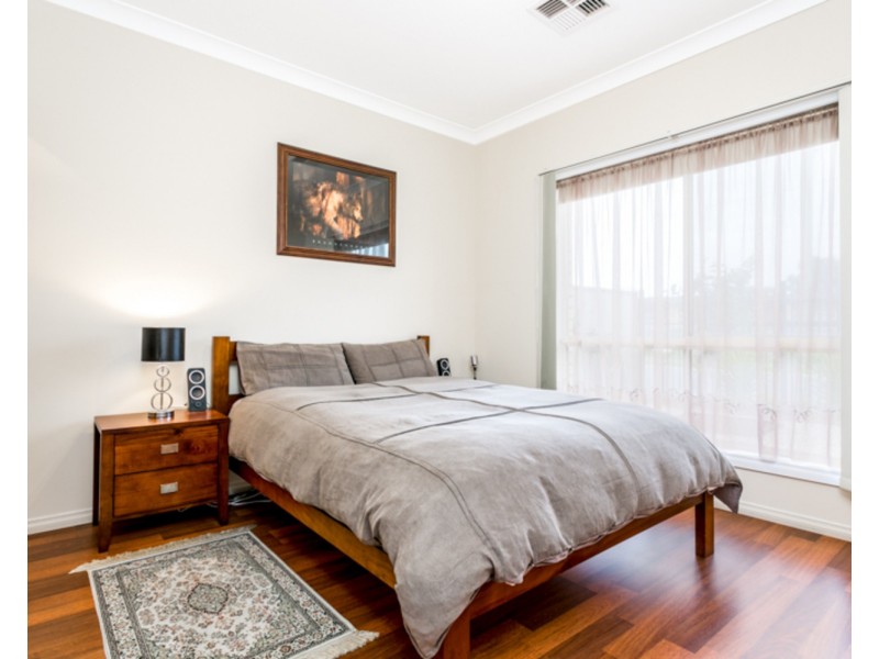 27 Pudney Street, Seaton SA 5023