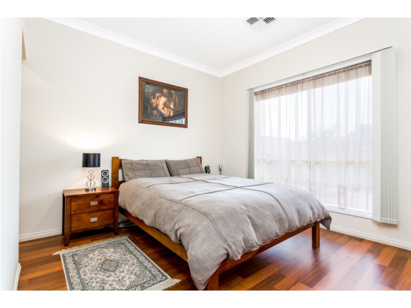 27 Pudney Street, Seaton SA 5023