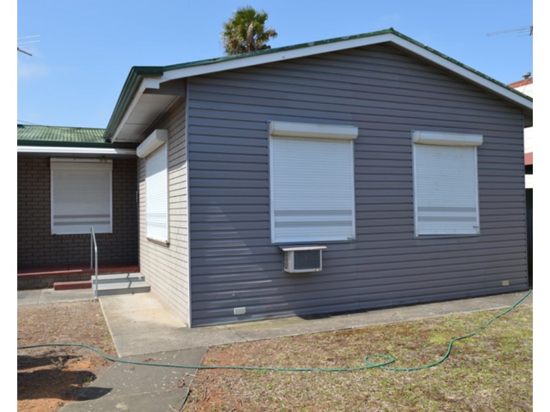 654 Military Road, Taperoo SA 5017