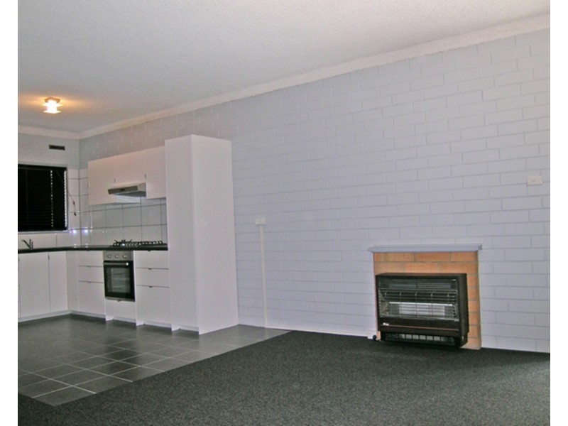 2/10 Angas Street, Alberton SA 5014