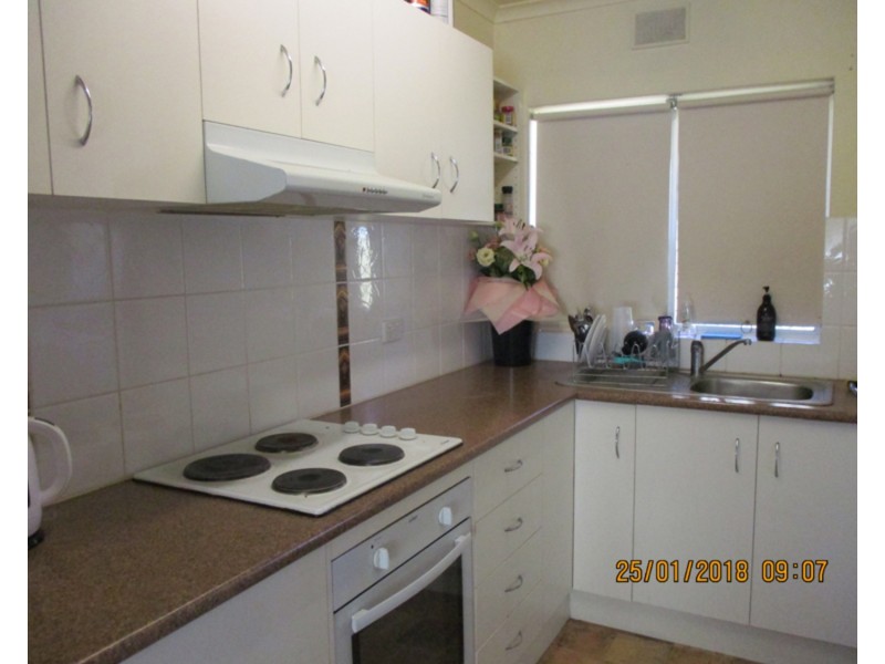 2/25 Centre Street, Largs Bay SA 5016