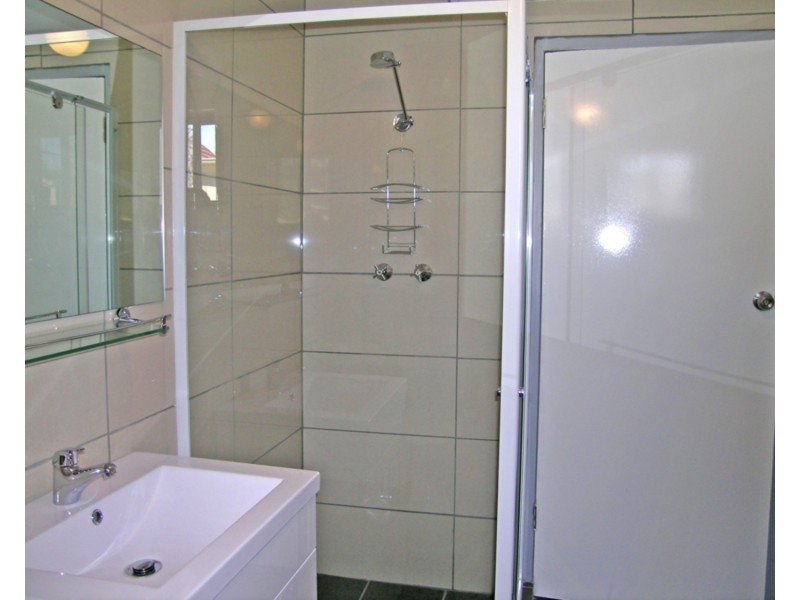 2/10 Angas Street, Alberton SA 5014