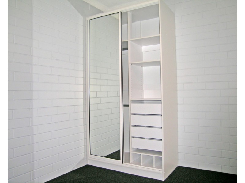 2/10 Angas Street, Alberton SA 5014