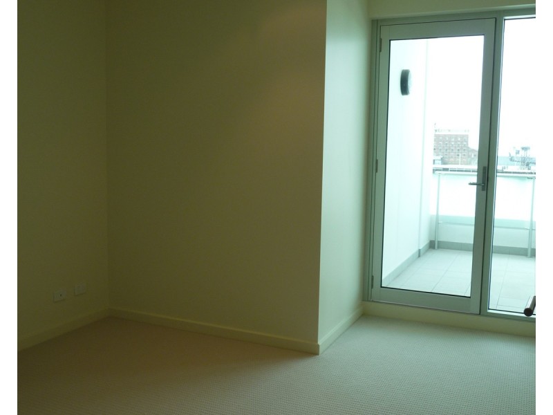 301/1-2 Tarni Court, New Port SA 5015
