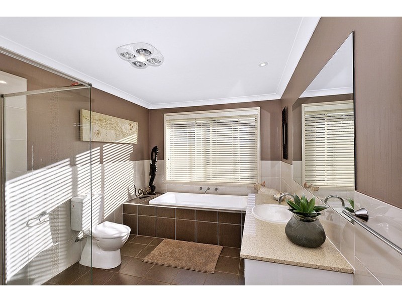 25 Alt Crescent, Davidson NSW 2085