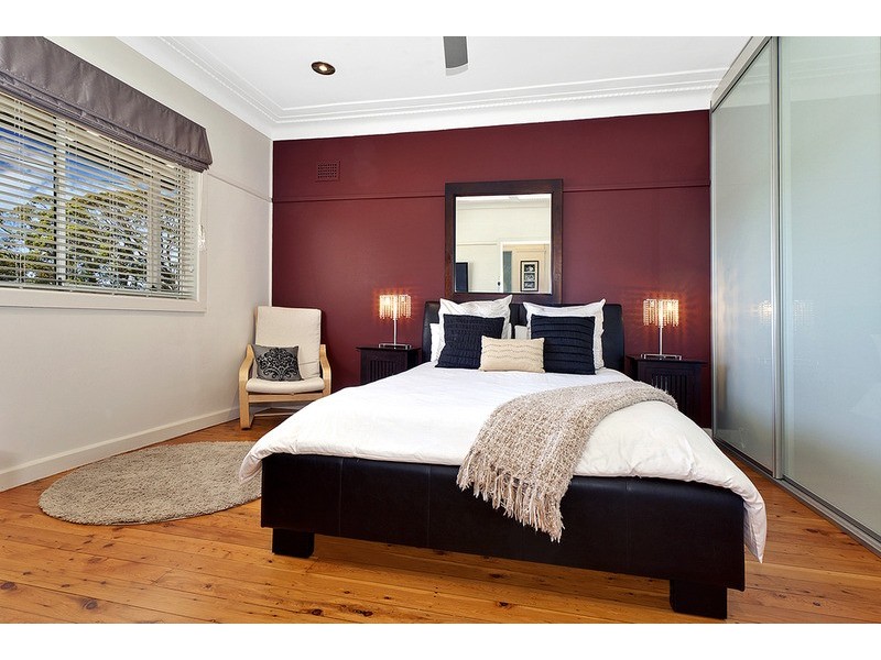 235 Warringah  Road, Beacon Hill NSW 2100