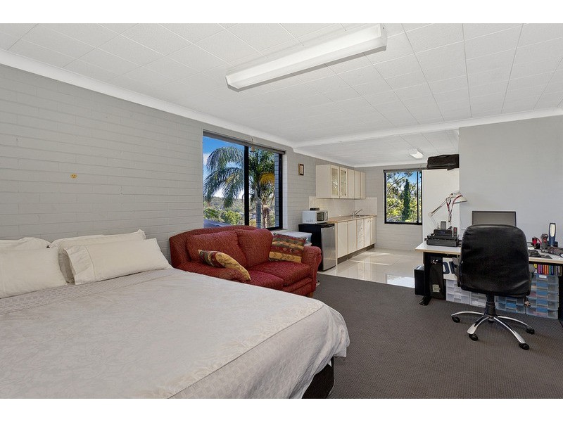 23 Allambie Road, Allambie Heights NSW 2100