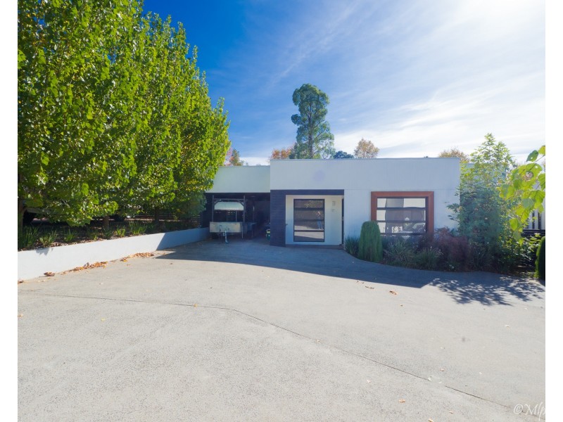 17/38 Falls Road, Marysville VIC 3779