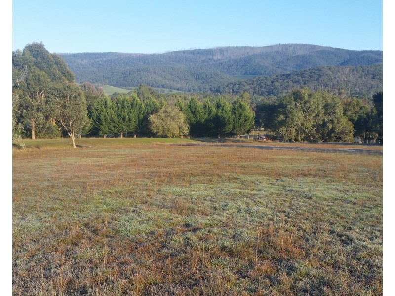 16 Seal Rock Road, Buxton VIC 3711