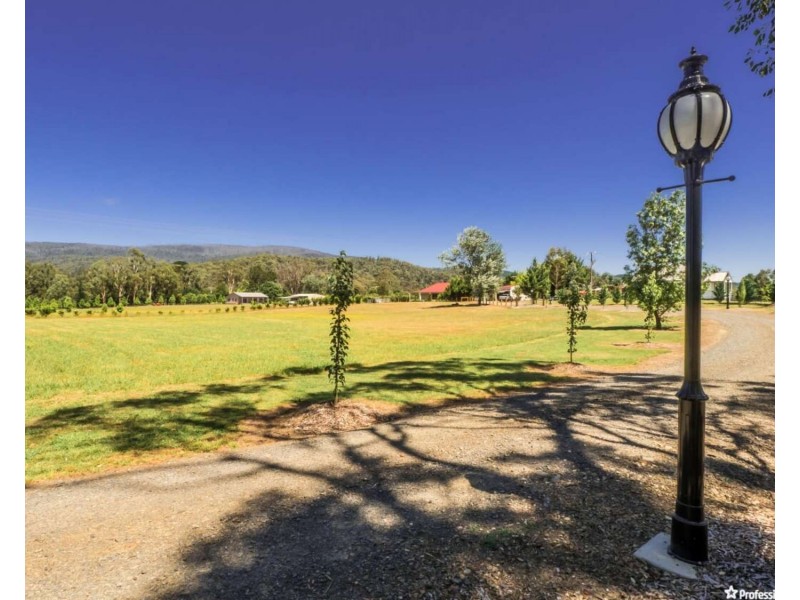 2 Church Lane, Buxton VIC 3711