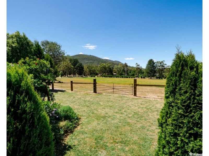 2 Church Lane, Buxton VIC 3711