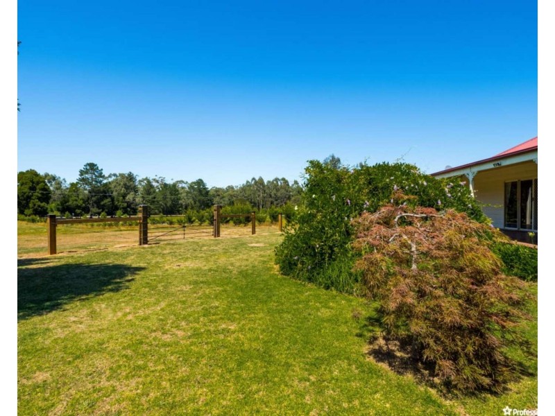 2 Church Lane, Buxton VIC 3711