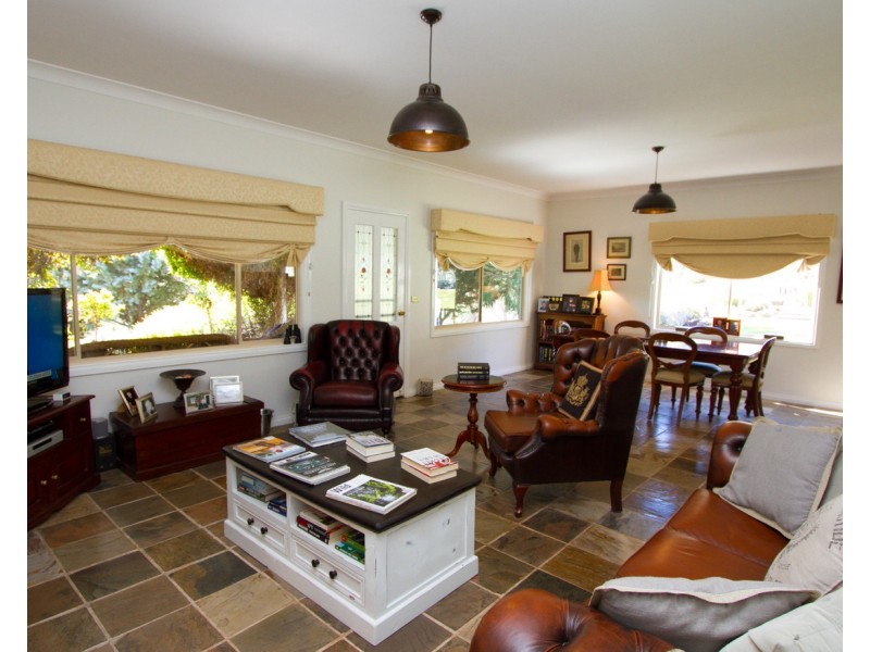 26  Seal Rock Road, Buxton VIC 3711