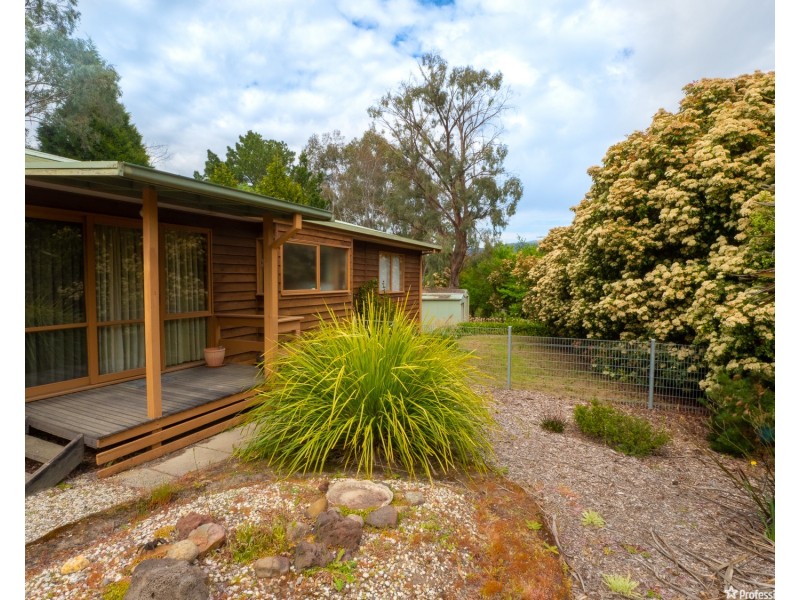 2 Buxton Rise, Buxton VIC 3711