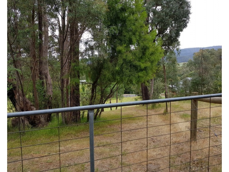 3 Cameron Close, Buxton VIC 3711
